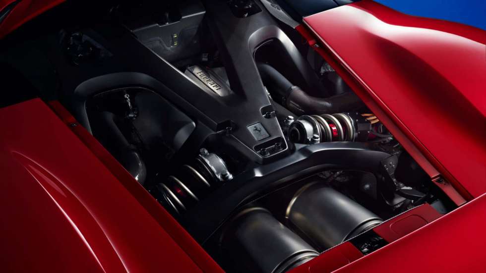 Ferrari F80: Η νέα υβριδική ναυαρχίδα των Ιταλών έφτασε με 1.200 άλογα